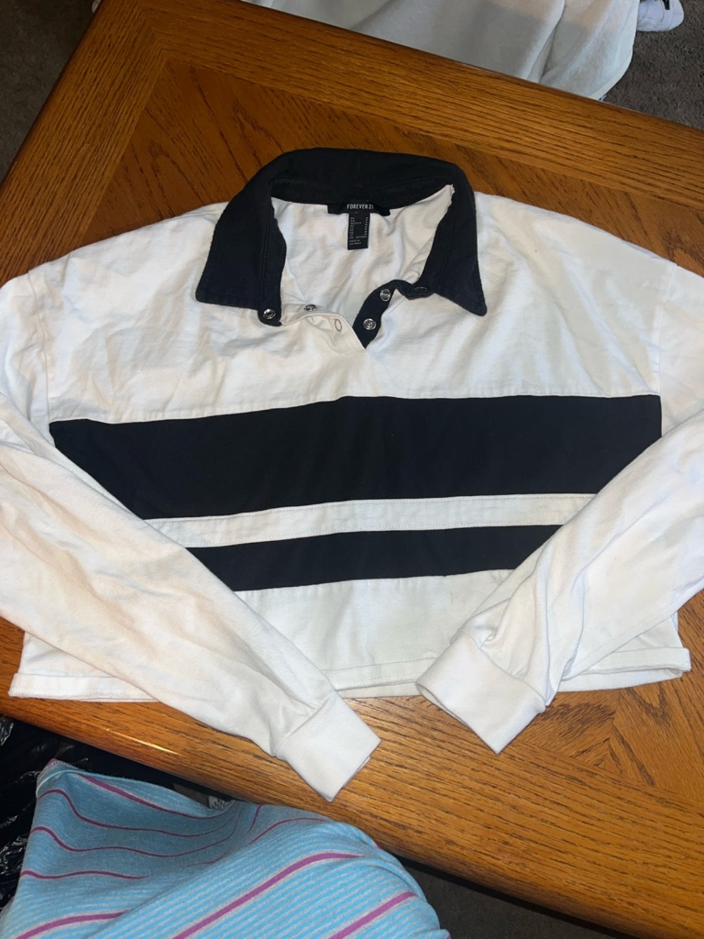 Forever 21 White and Black Cropped Rugby Top